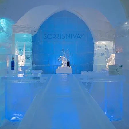 Sorrisniva Igloo מלון