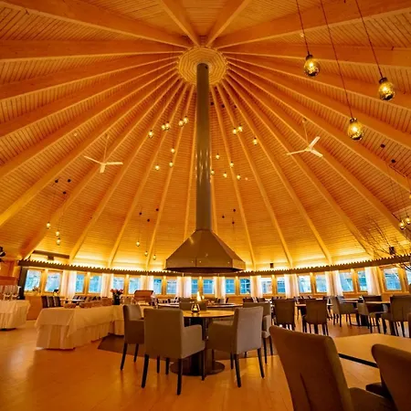 מלון Sorrisniva Igloo