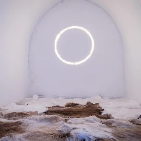 Sorrisniva Igloo מלון