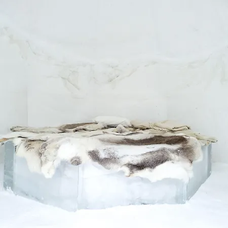 Sorrisniva Igloo מלון 5*