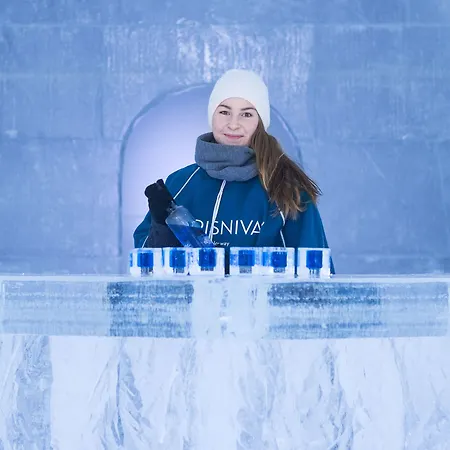 מלון Sorrisniva Igloo 5*