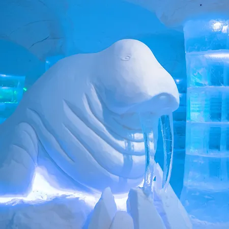 מלון Sorrisniva Igloo 5*