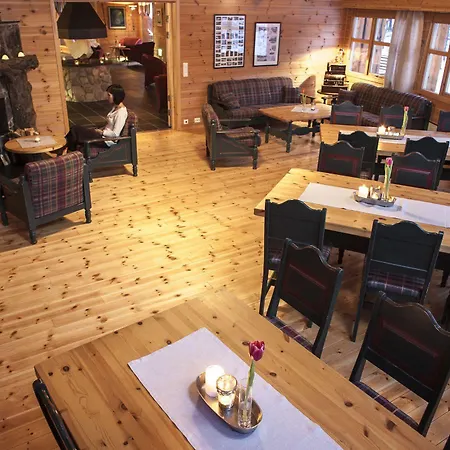 מלון Sorrisniva Igloo 5*